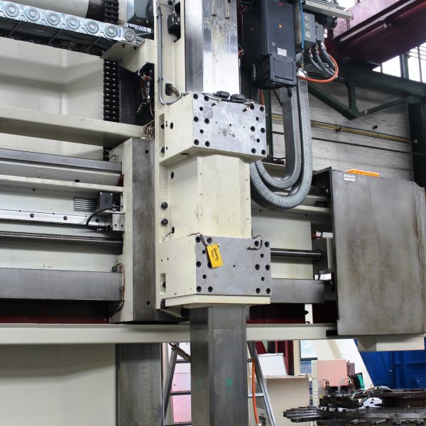 CNC Karusselldrehmaschine SCHIESS 16 DSC während der Überholung in der Werkshalle von Schiess Moweg GmbH